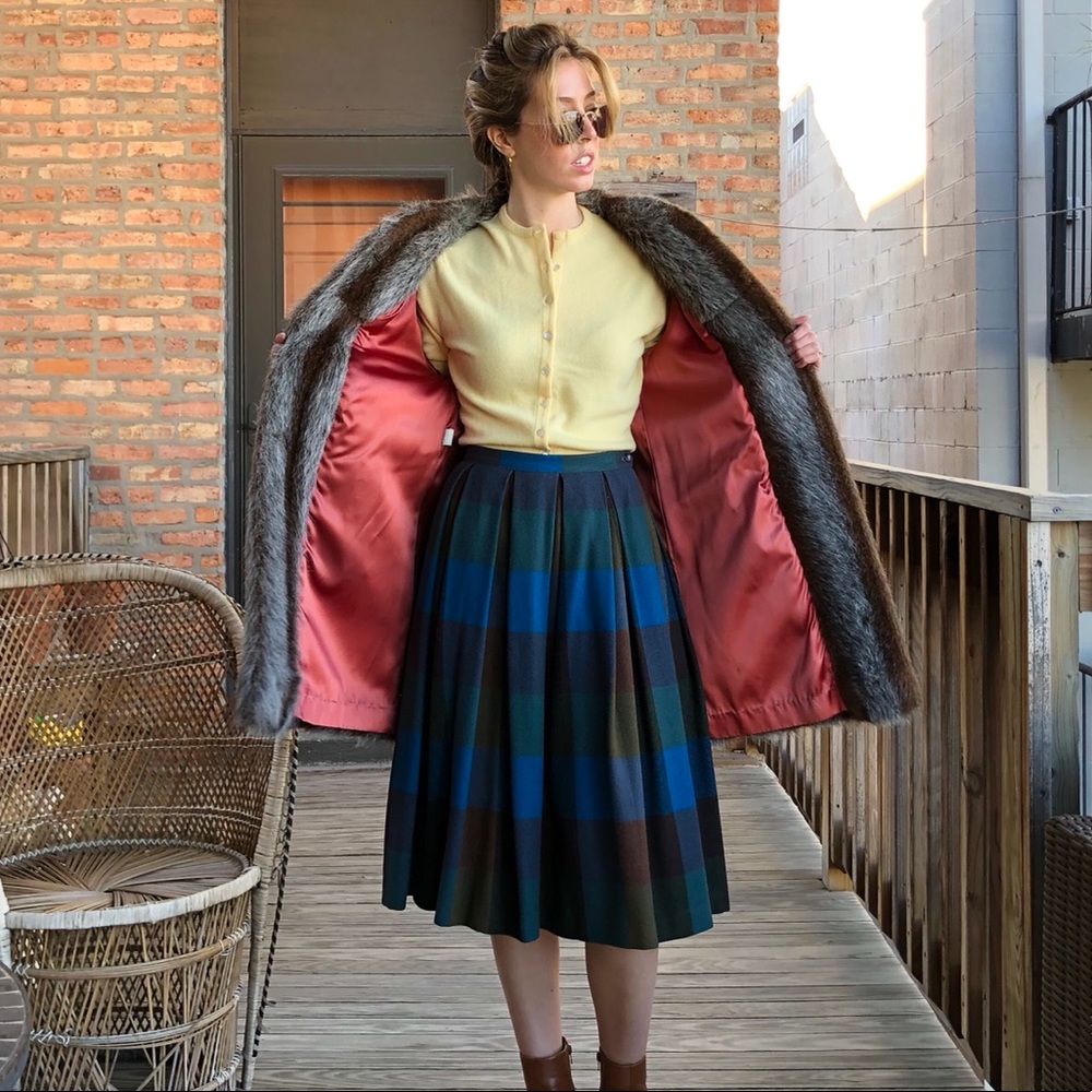 Vintage 80s Outlayers Faux Fur Coat - Picture 4 of 10